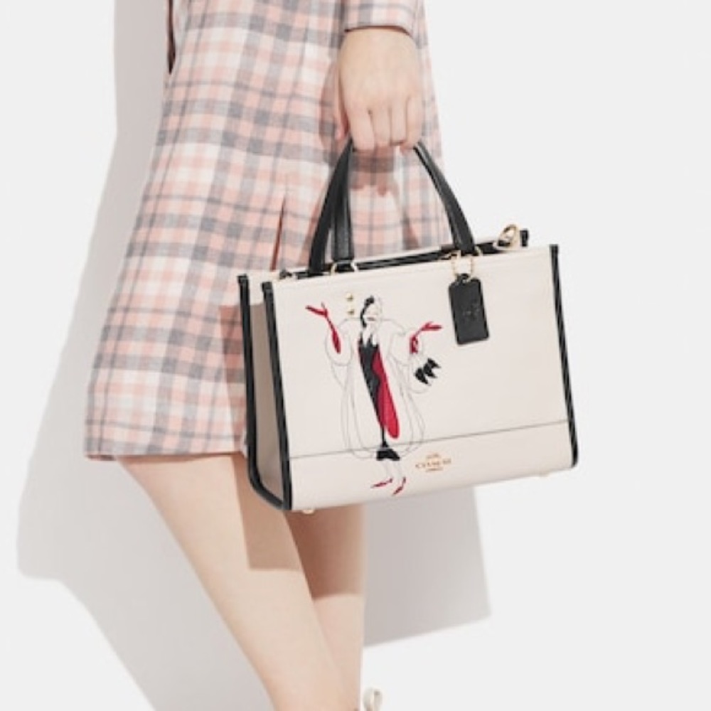 Disney x Coach Dempsey Carryall Cruella
